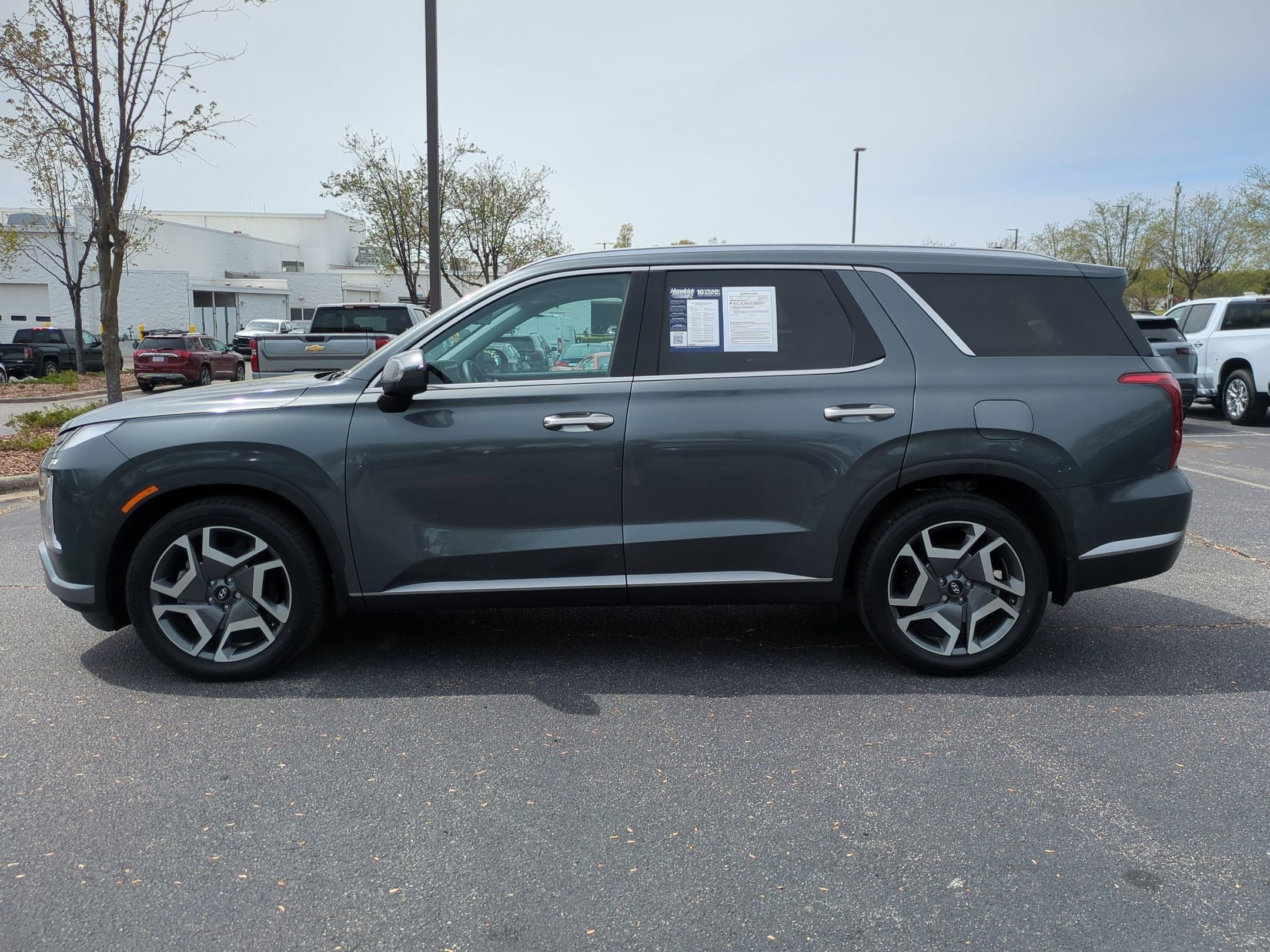 2023 Hyundai Palisade SEL photo 5