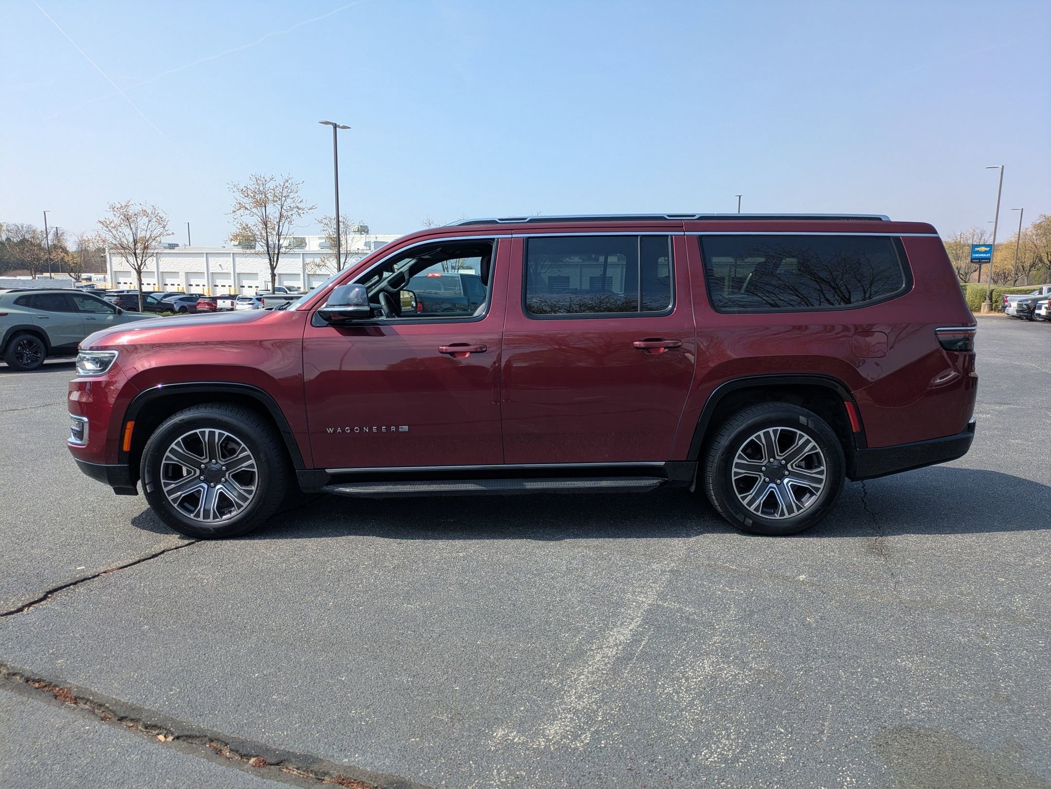 2024 Jeep Wagoneer L Series II photo 4