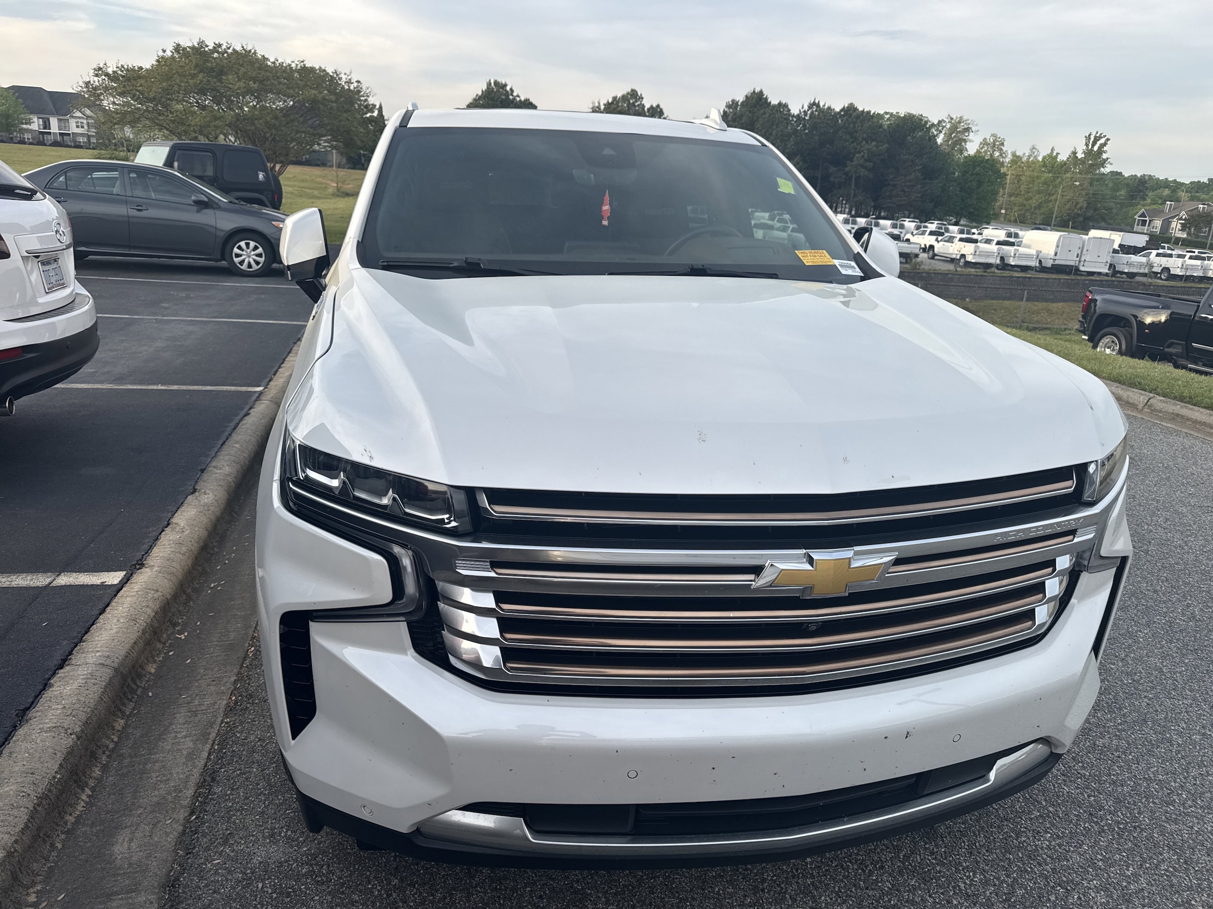 2024 Chevrolet Suburban High Country photo 3