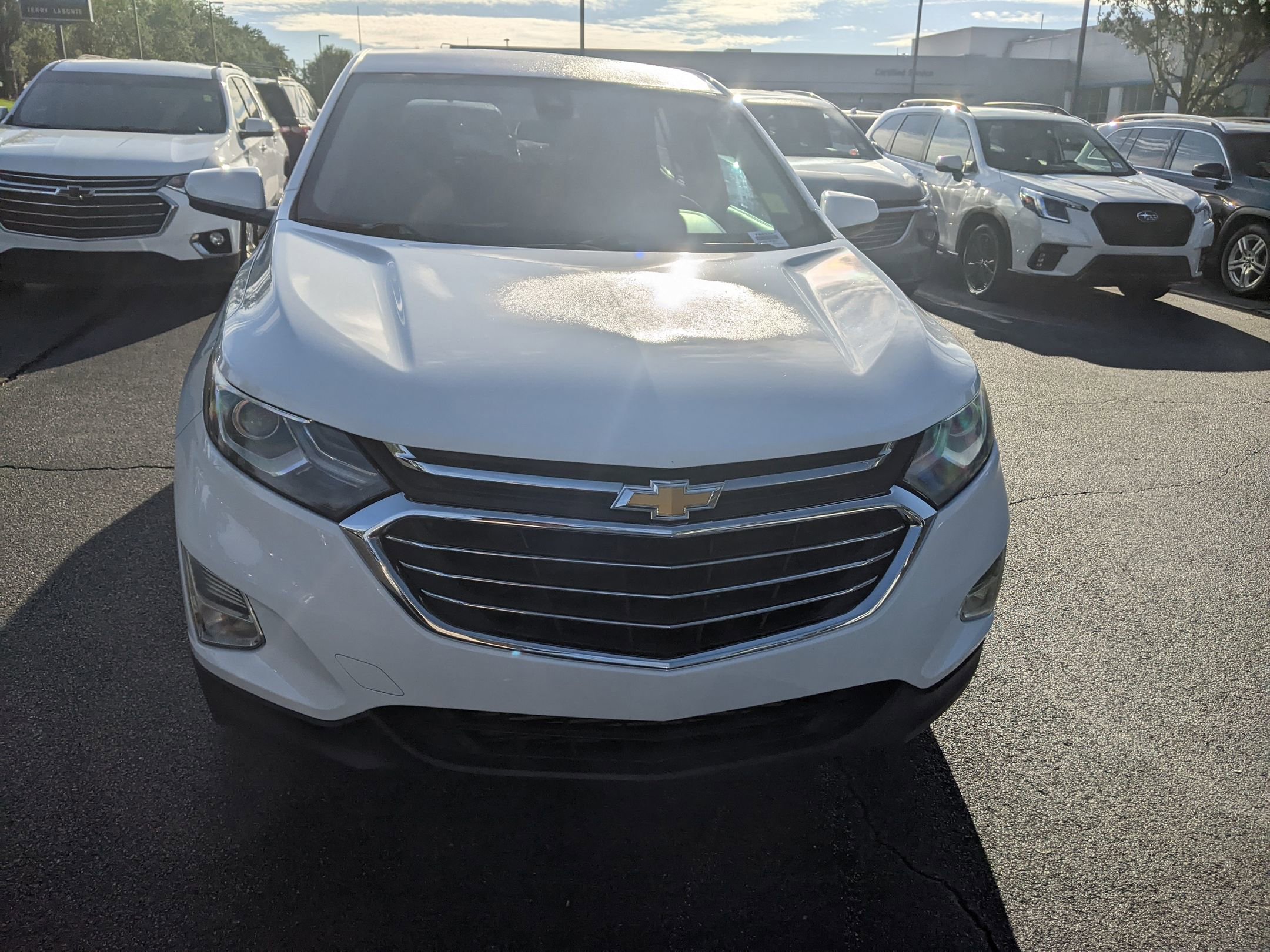 2021 Chevrolet Equinox LT photo 2
