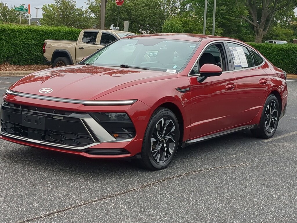 Used 2024 Hyundai Sonata SEL Sedan