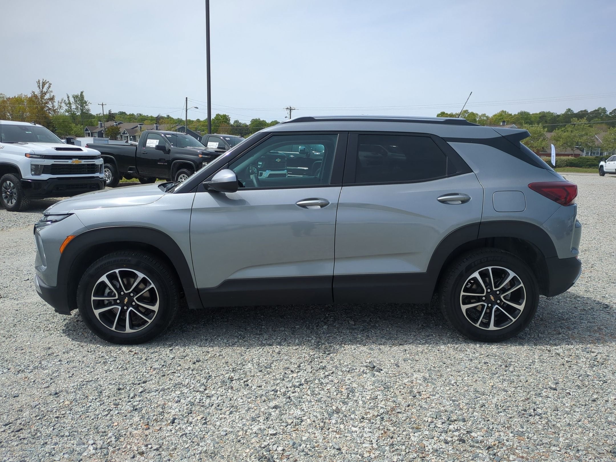 2025 Chevrolet Trailblazer LT photo 5