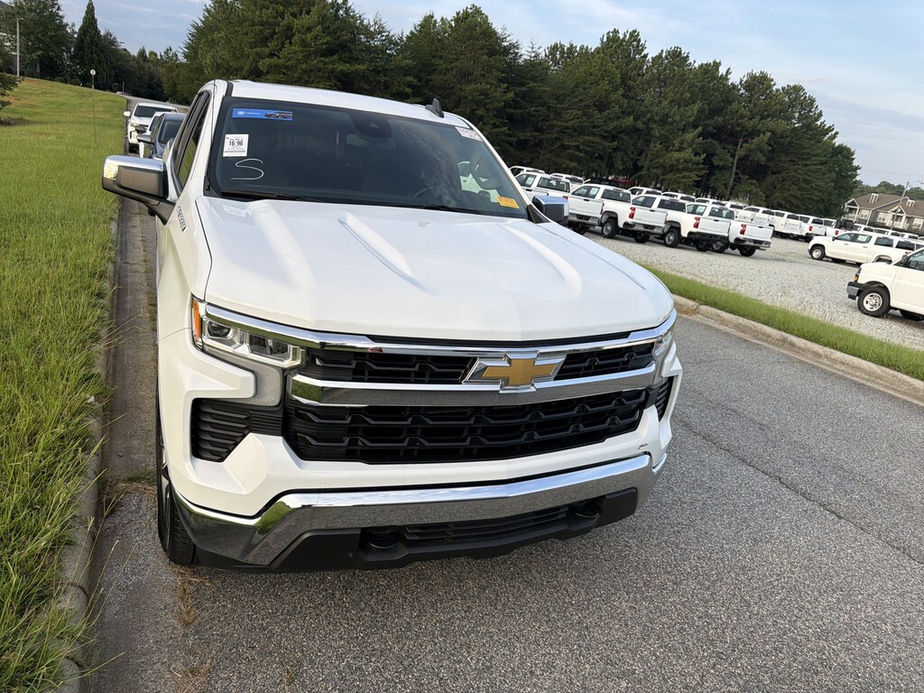 Used 2023 Chevrolet Silverado 1500 LT Pickup
