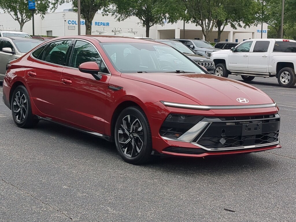Used 2024 Hyundai Sonata SEL Sedan