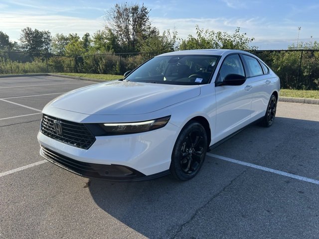 2025 Honda Accord SE photo 4