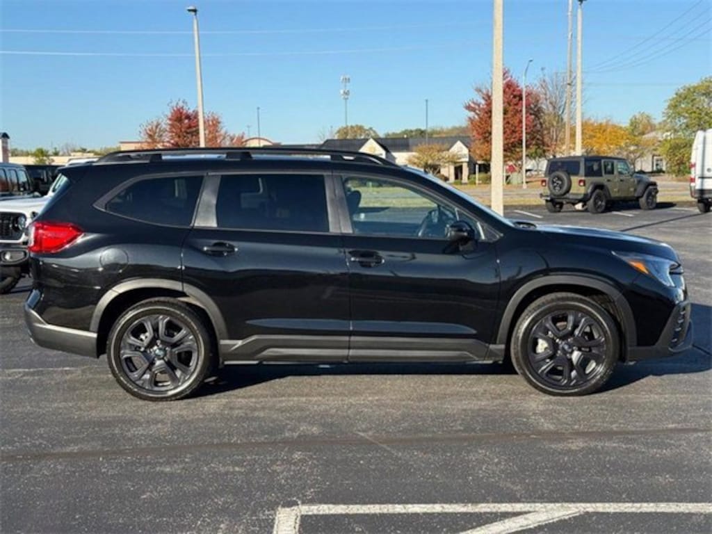 Used 2023 Subaru Ascent Onyx Edition 7-Passenger SUV