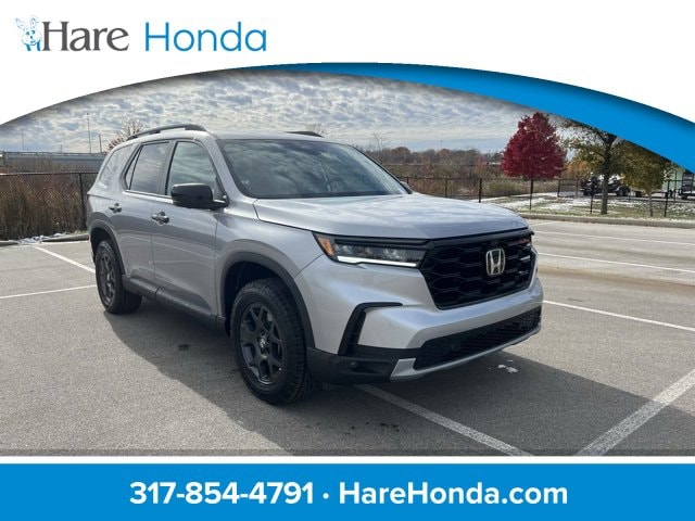 2025 Honda Pilot TrailSport's photo