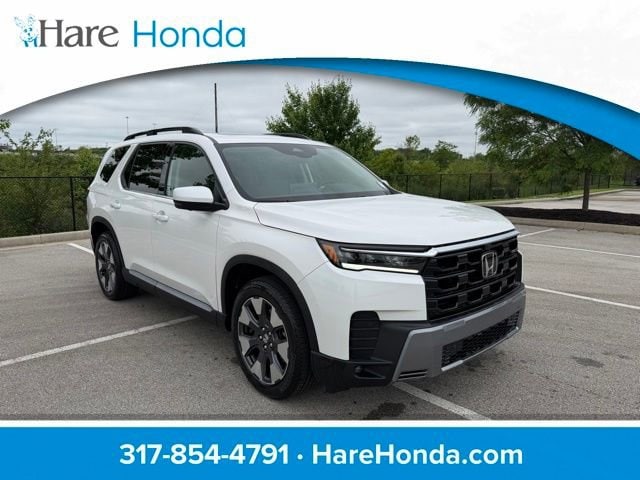 2026 Honda Pilot Touring AWD's photo