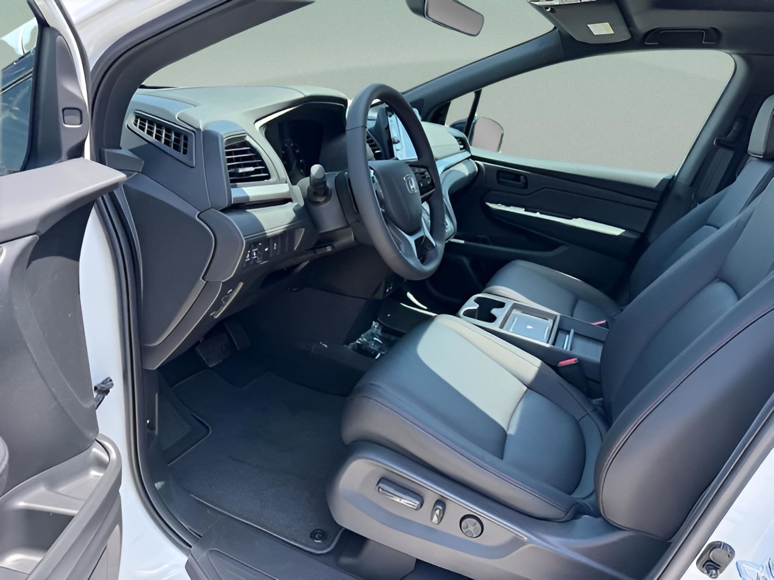 2026 Honda Odyssey Sport L - Photo 10