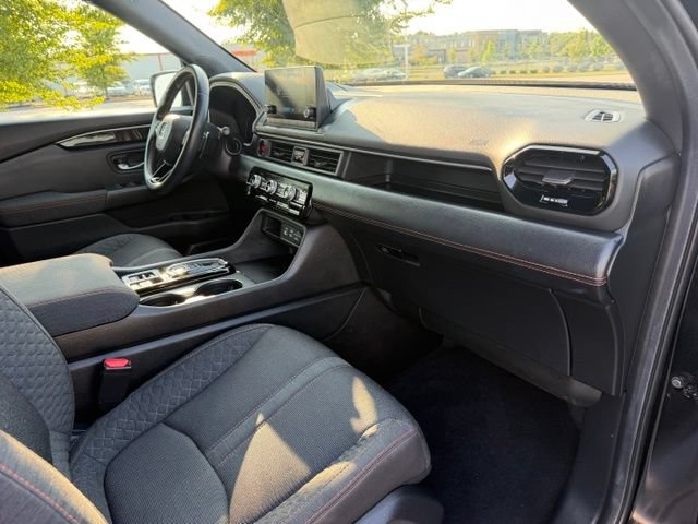 2025 Honda Pilot Sport - Photo 32