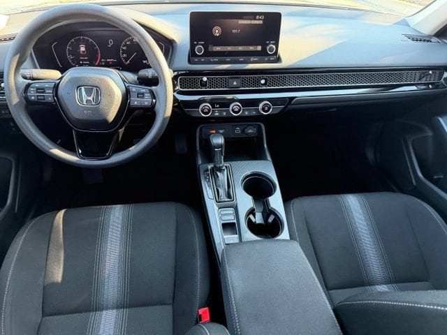 2023 Honda Civic Hatchback LX - Photo 13