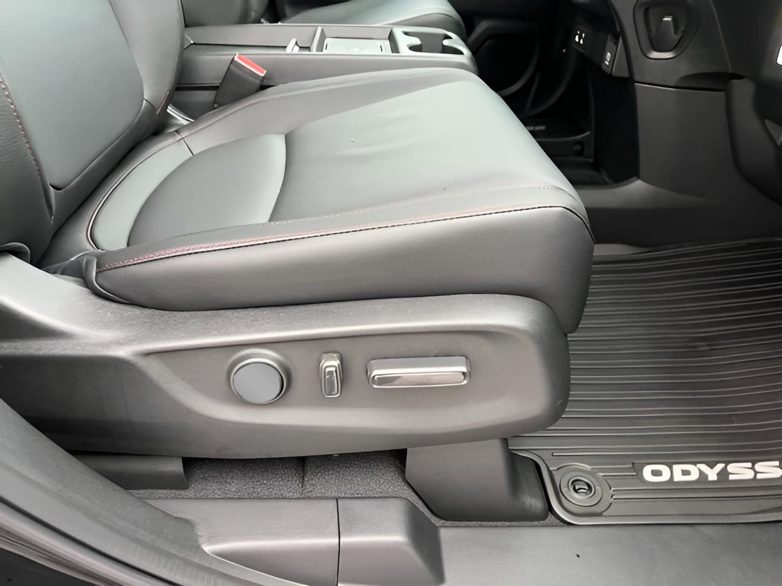 2026 Honda Odyssey Sport L - Photo 27