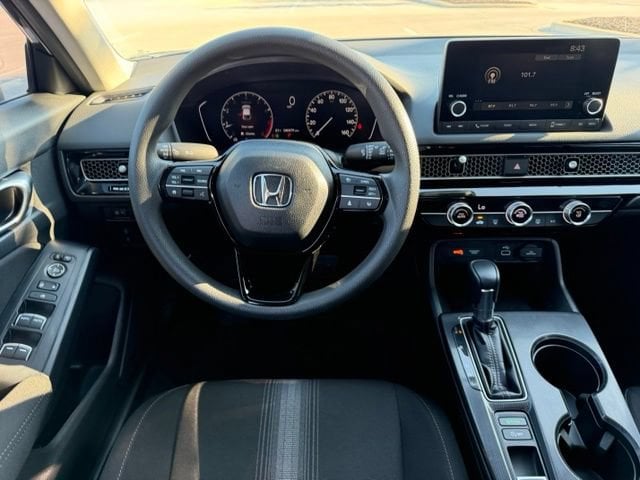 2023 Honda Civic Hatchback LX - Photo 15