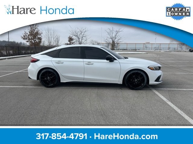 2023 Honda Civic Hatchback Sport's photo