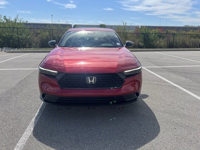 2025 Honda Accord Hybrid Sport-L photo 2