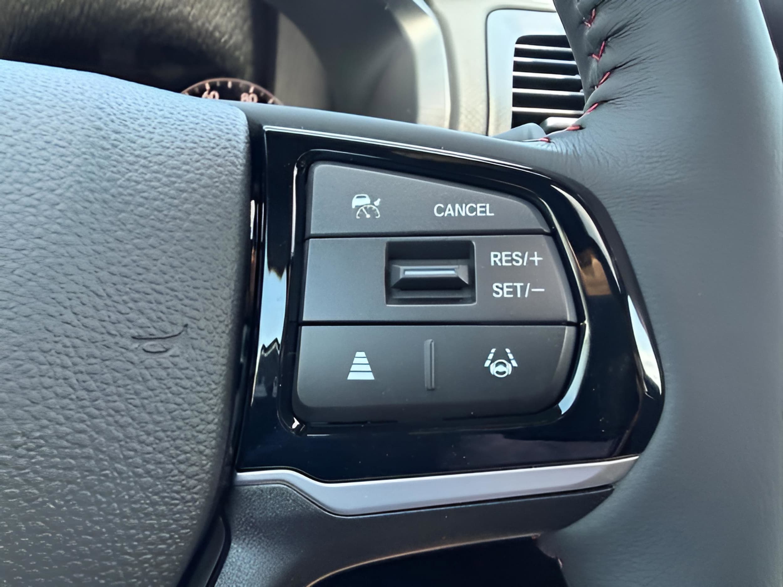 2026 Honda Odyssey Sport L - Photo 15
