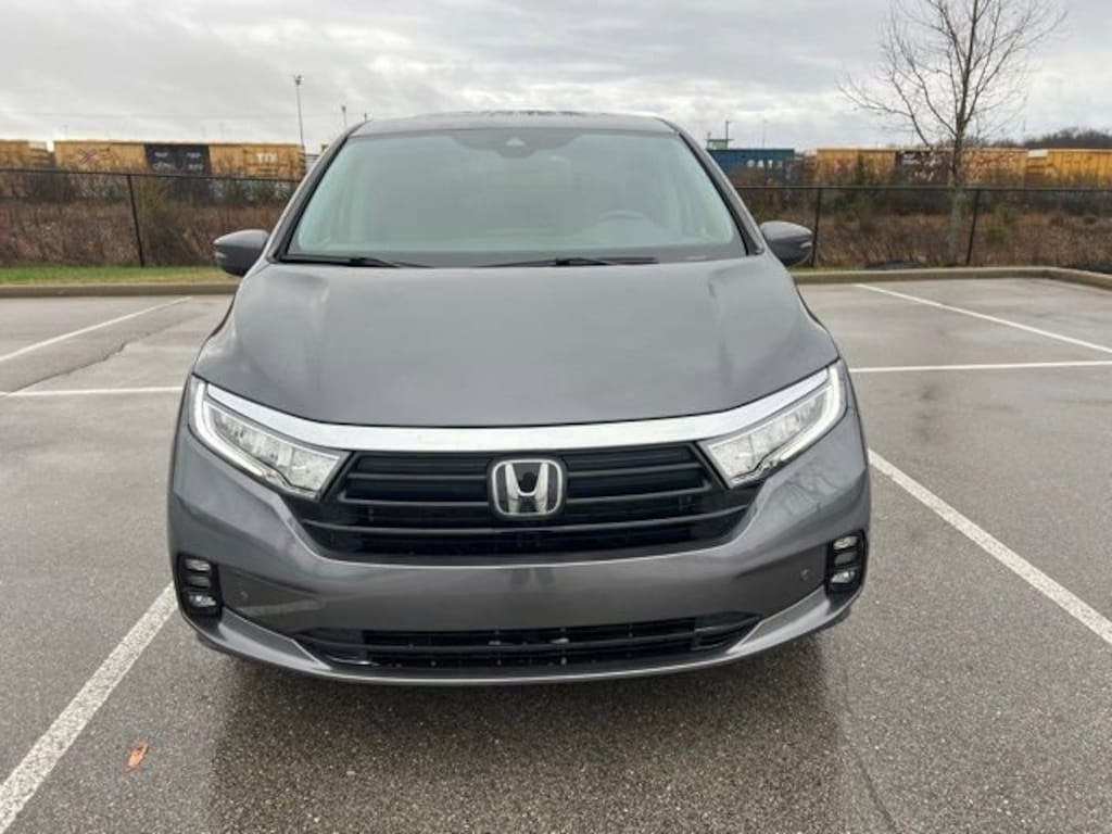 Used 2023 Honda Odyssey Touring Van
