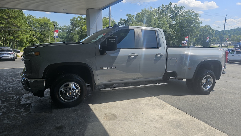 Used 2024 Chevrolet Silverado 3500 HD LT DRW Truck