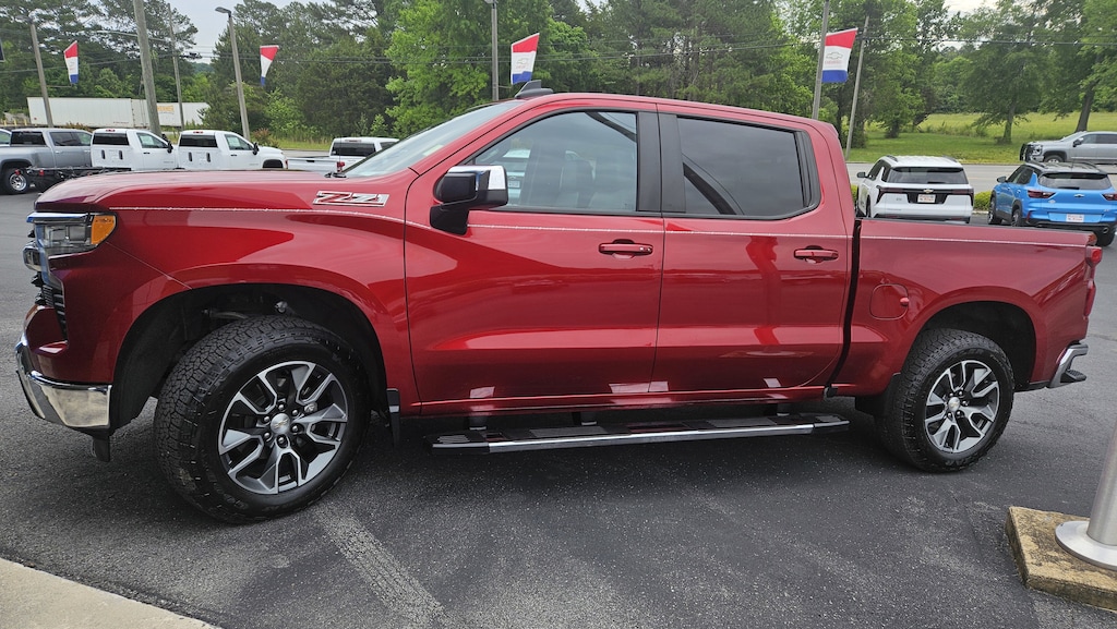 Used 2023 Chevrolet Silverado 1500 LT Truck