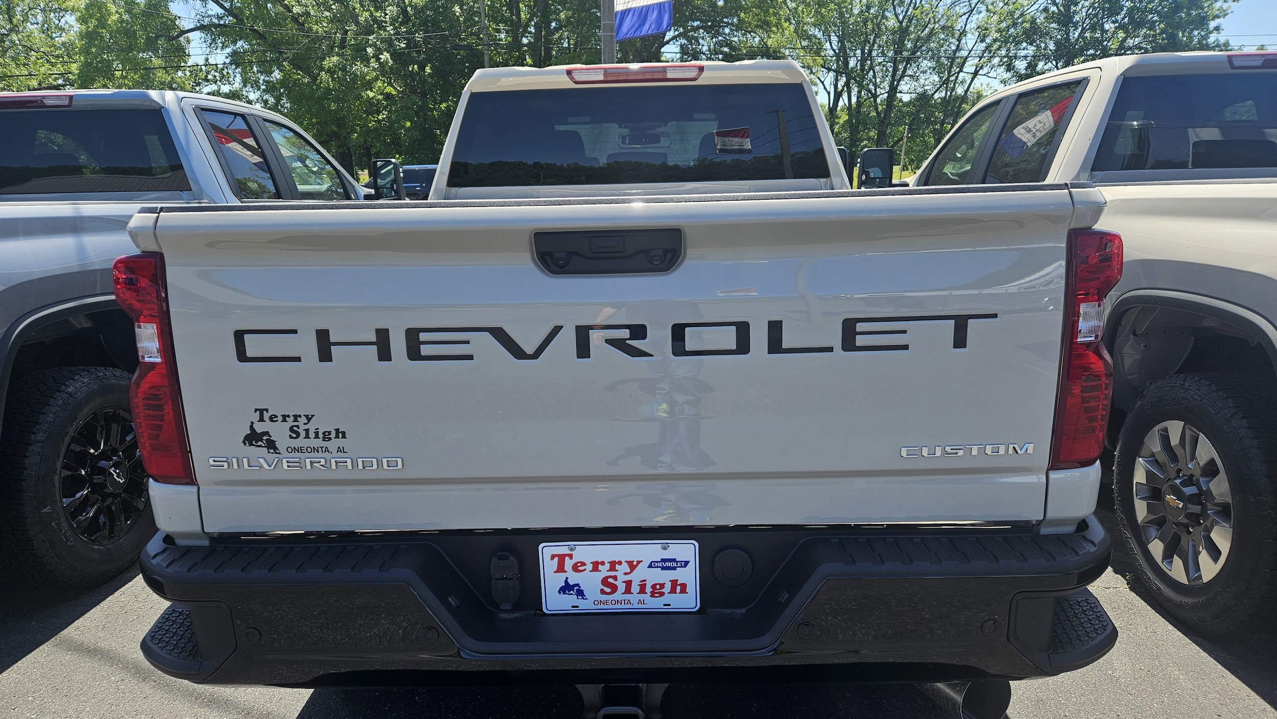 2026 Chevrolet Silverado 2500 HD Custom - Photo 5