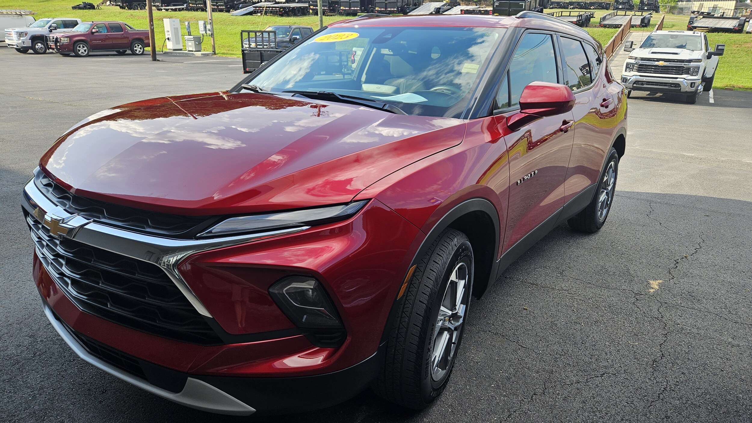 2023 Chevrolet Blazer 2LT photo 2