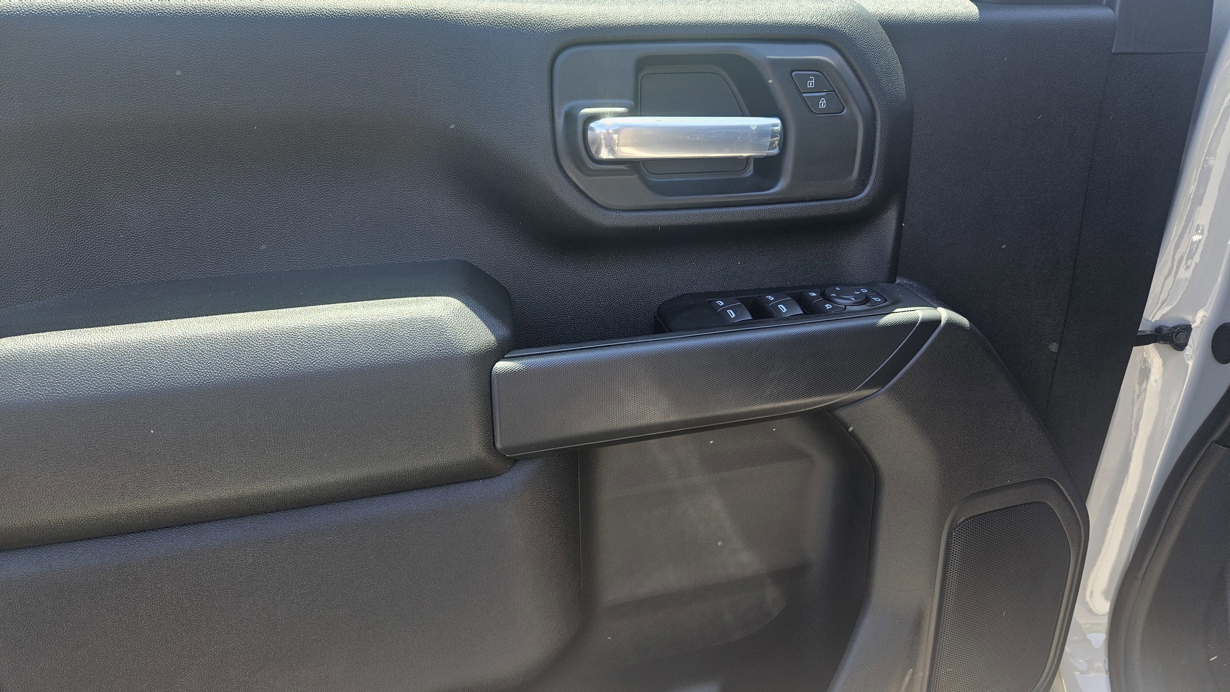 2026 Chevrolet Silverado 2500 HD Custom - Photo 9