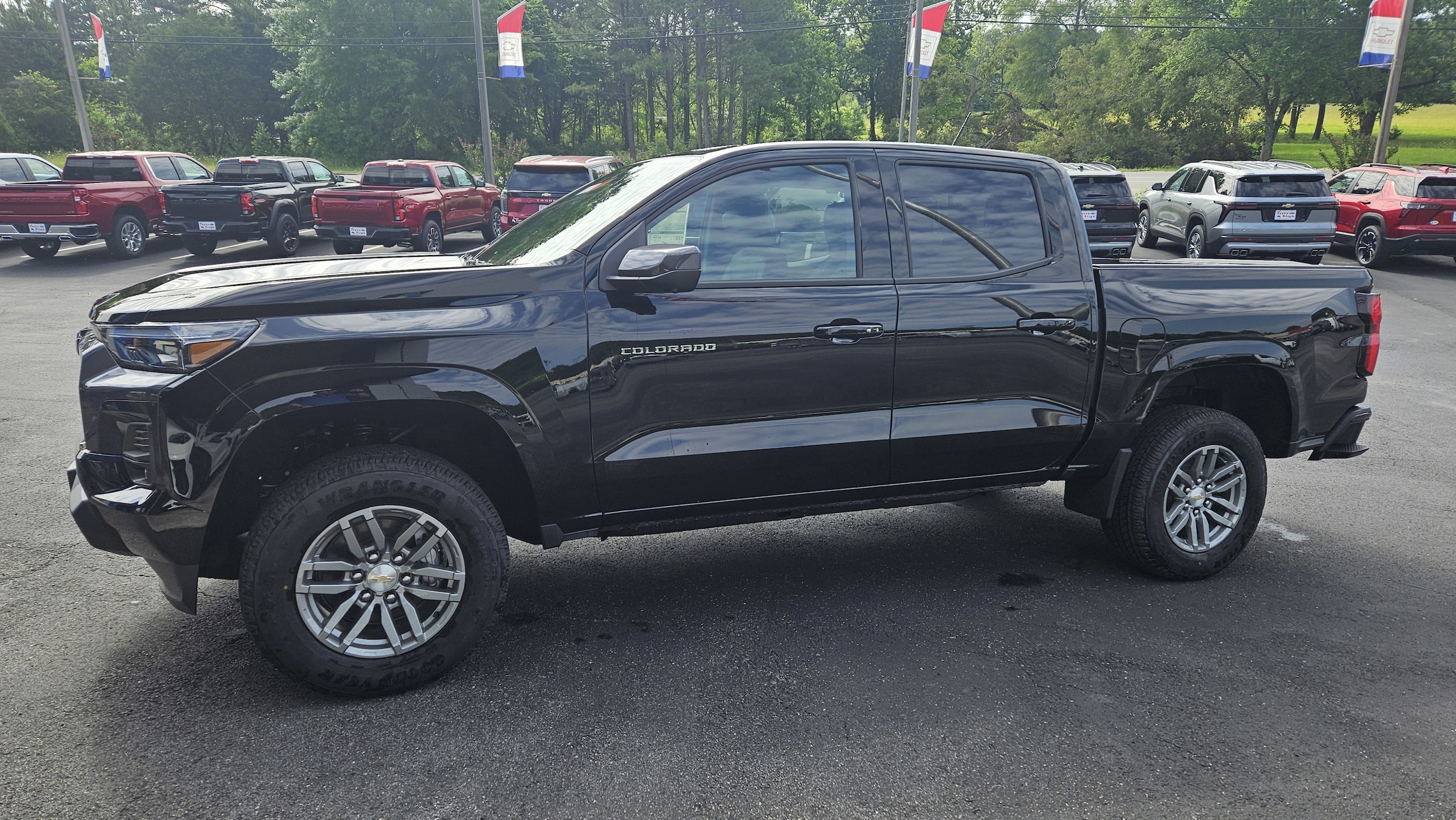 2025 Chevrolet Colorado LT's photo