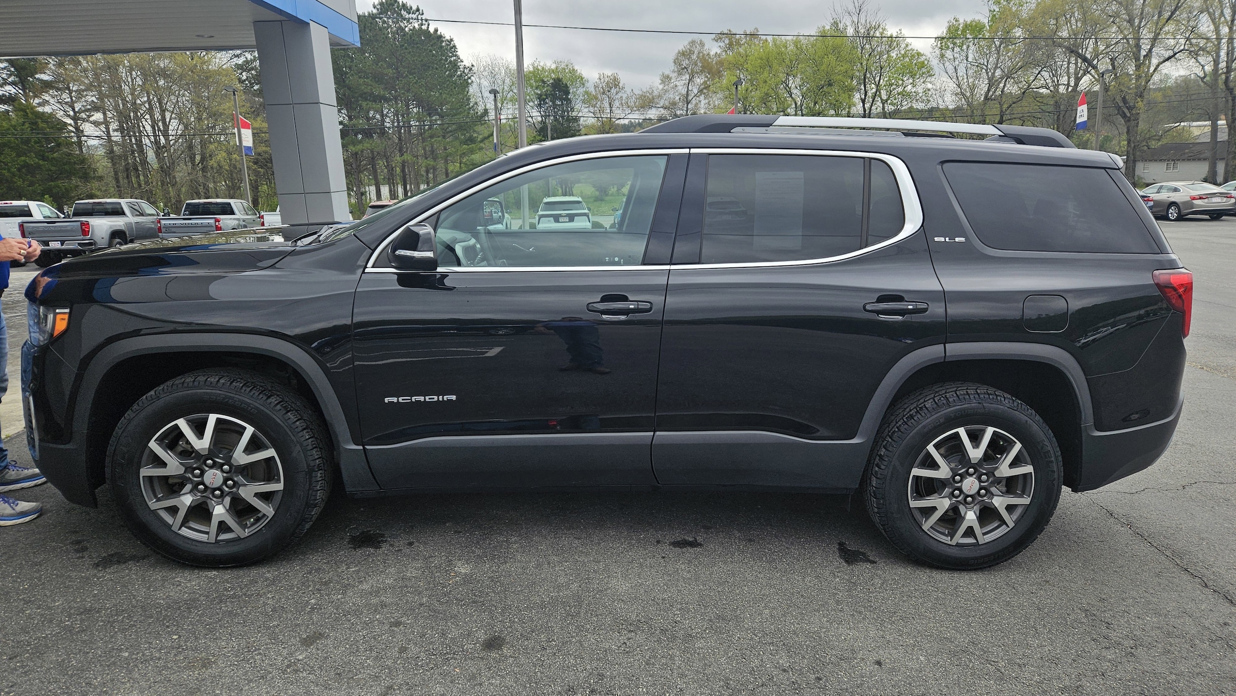 2023 GMC Acadia SLE FWD's photo