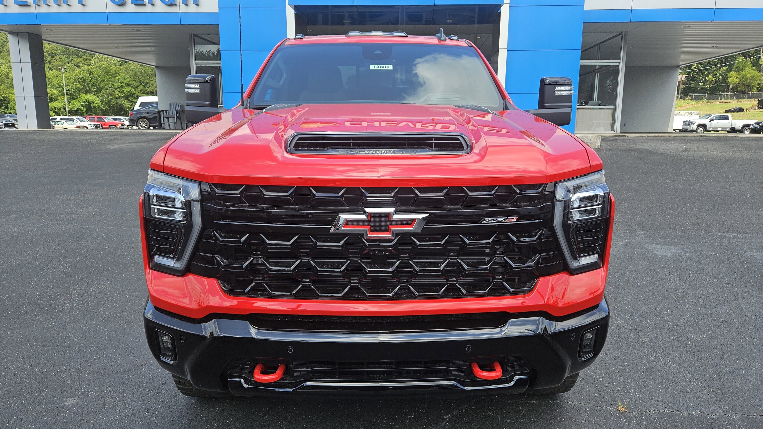 2025 Chevrolet Silverado 2500HD ZR2 photo 3
