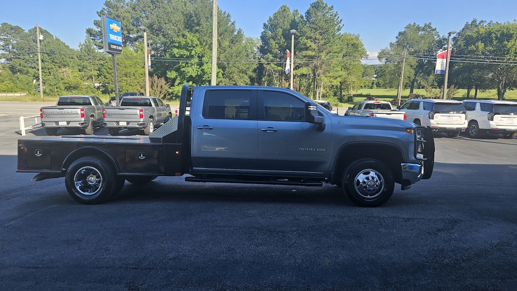 Used 2025 Chevrolet Silverado 3500 HD Chassis Cab LT Chassis Cab Truck