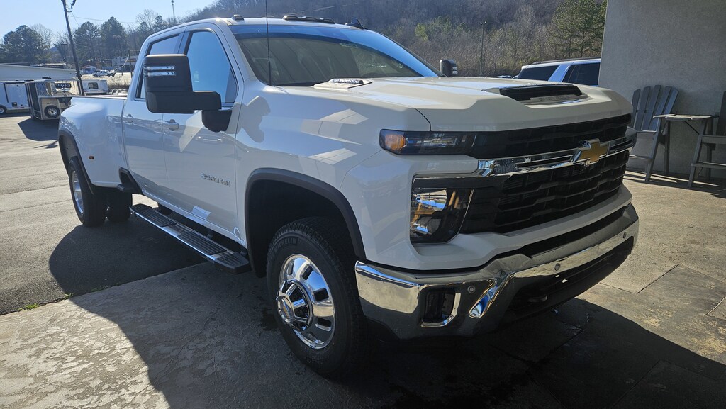 New 2026 Chevrolet Silverado 3500 HD LT DRW Truck