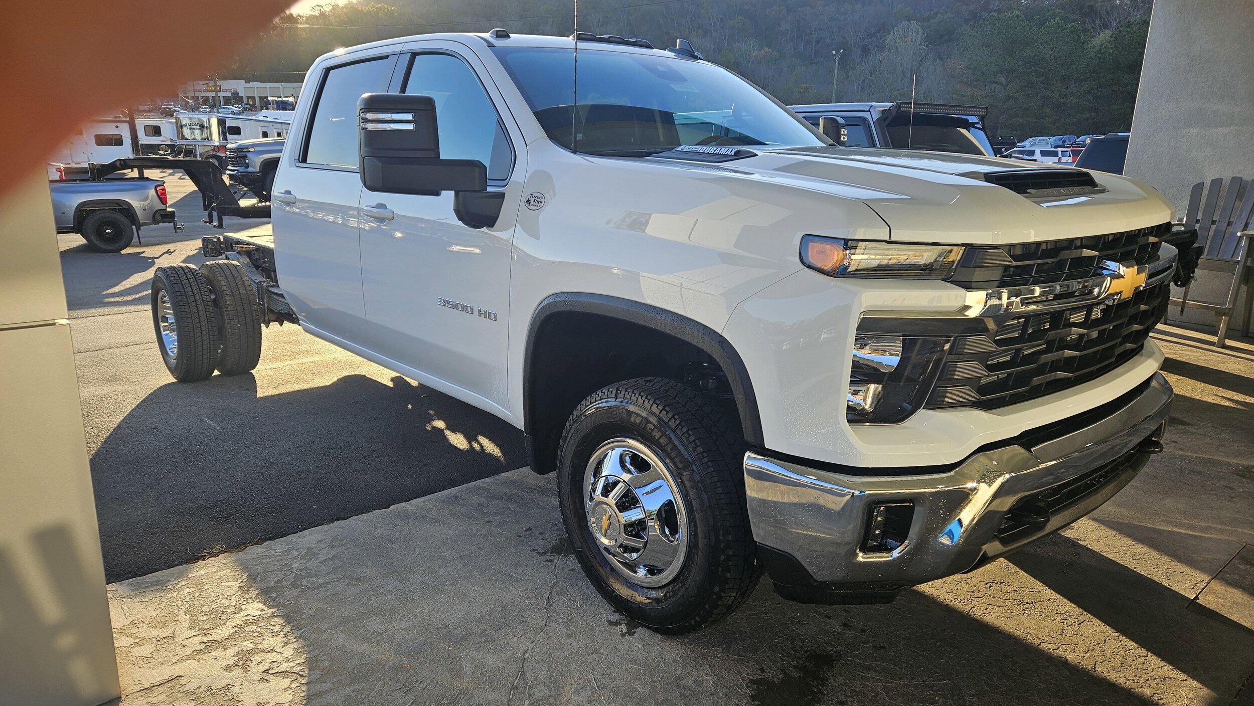 2026 Chevrolet Silverado 3500HD LT photo 2