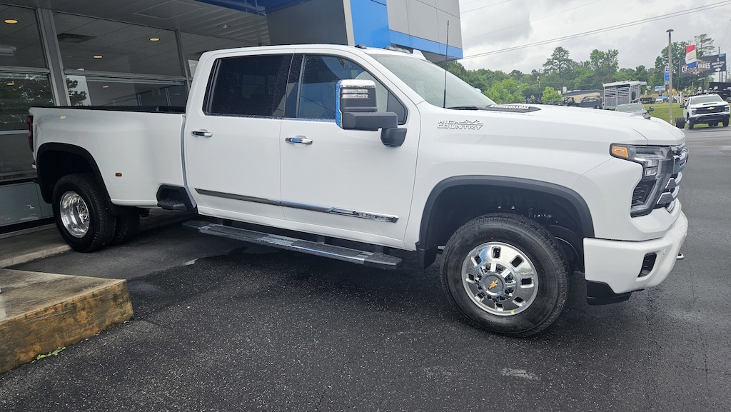 New 2026 Chevrolet Silverado 3500 HD High Country DRW Truck