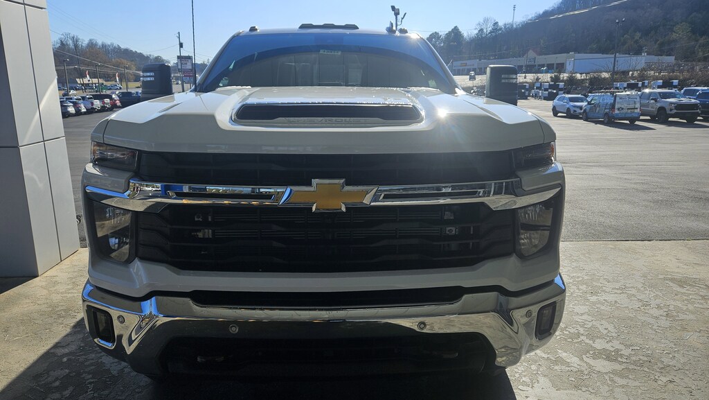 New 2026 Chevrolet Silverado 3500 HD LT DRW Truck