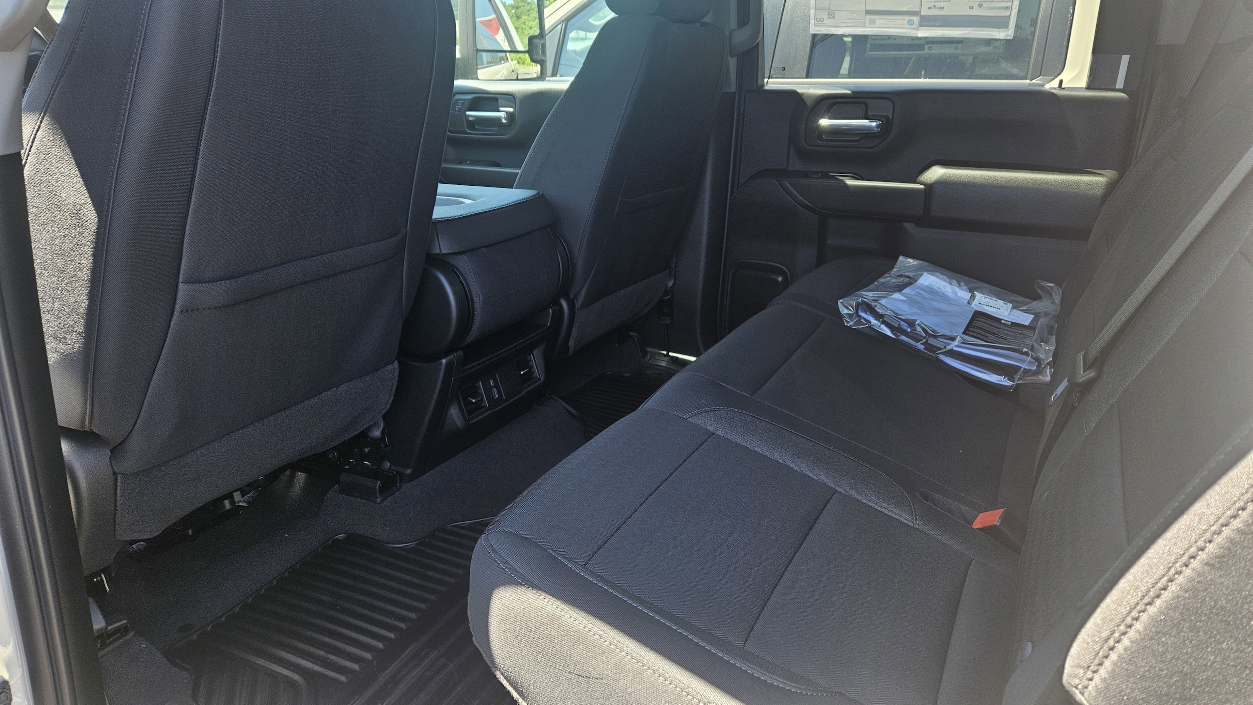 2026 Chevrolet Silverado 2500 HD Custom - Photo 11