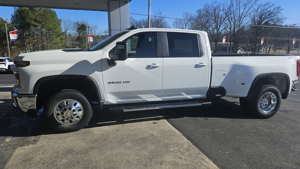 New 2026 Chevrolet Silverado 3500 HD LT DRW Truck