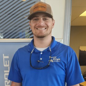 Staff member Derek Owen from 843ce7372096