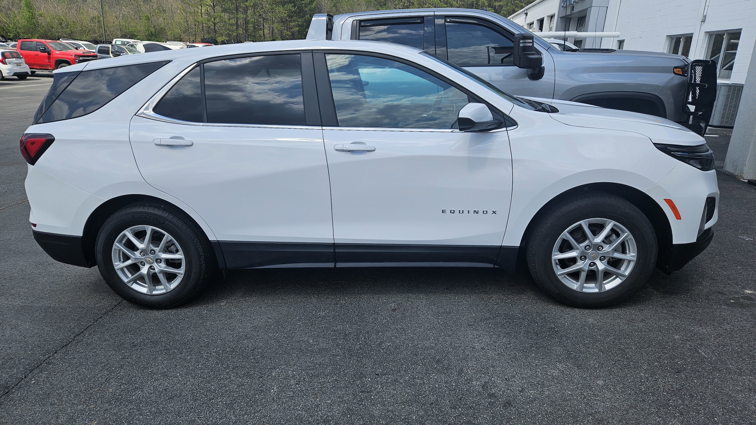 2024 Chevrolet Equinox LT