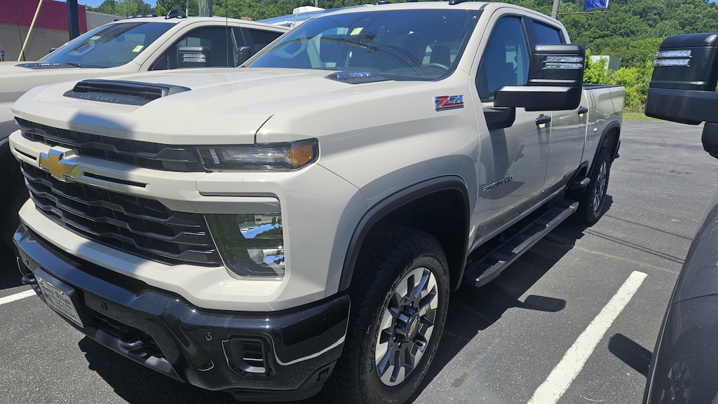 New 2026 Chevrolet Silverado 2500 HD Custom Truck