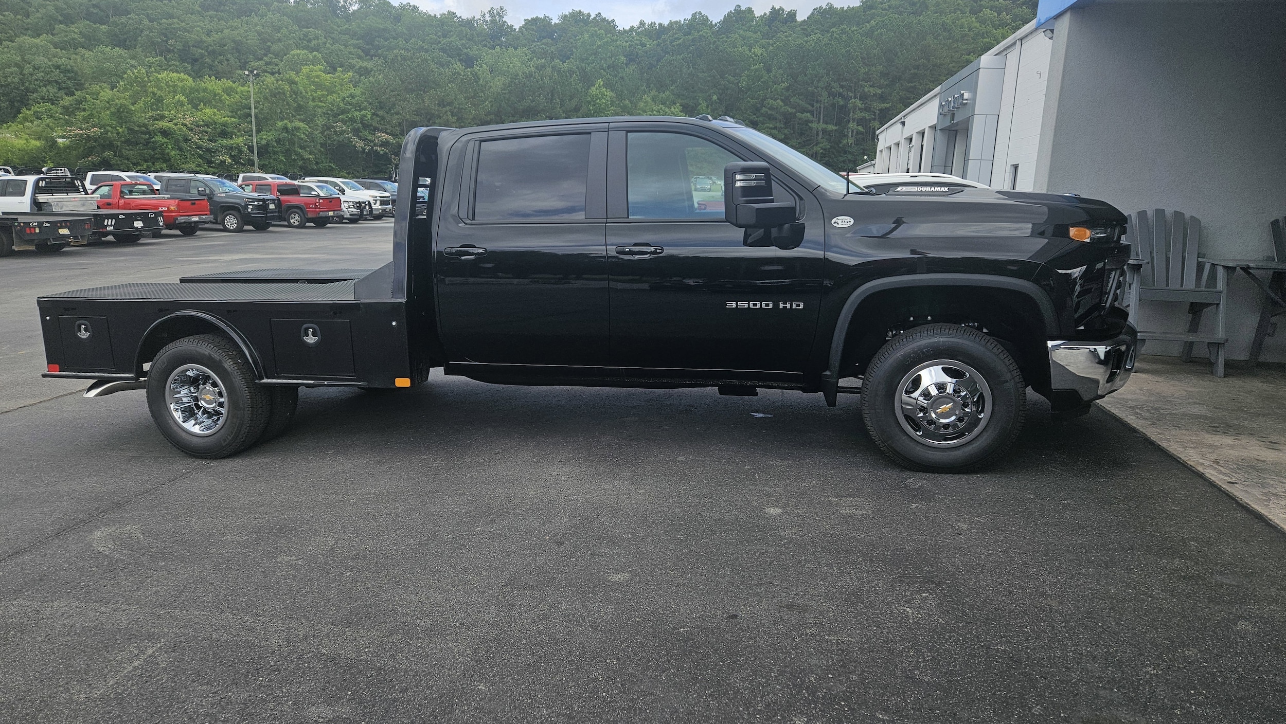 2025 Chevrolet Silverado 3500 HD Chassis Cab LT