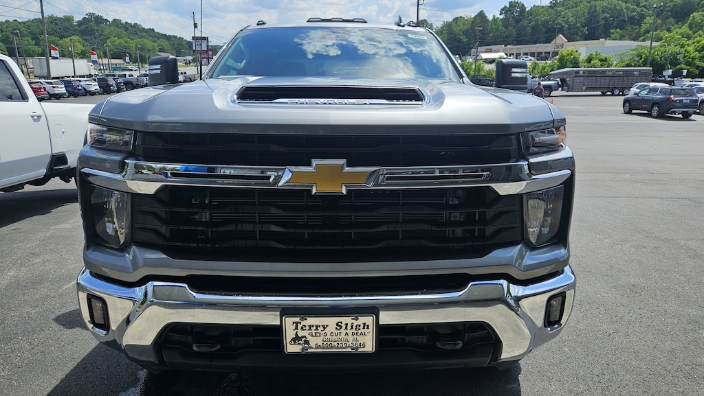 New 2026 Chevrolet Silverado 3500 HD Chassis Cab LT Truck