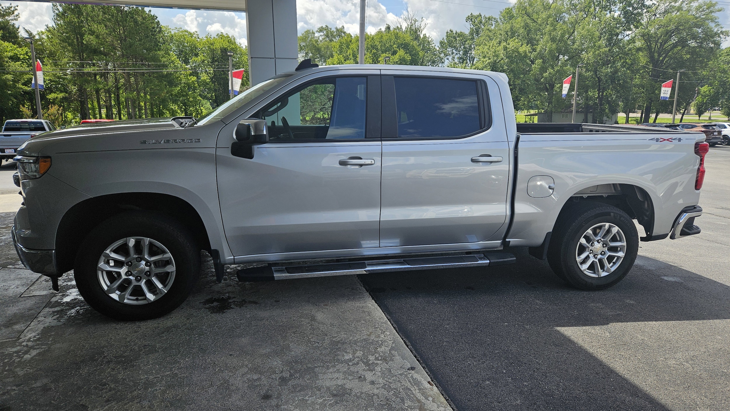 2022 Chevrolet Silverado 1500 LT (2FL)