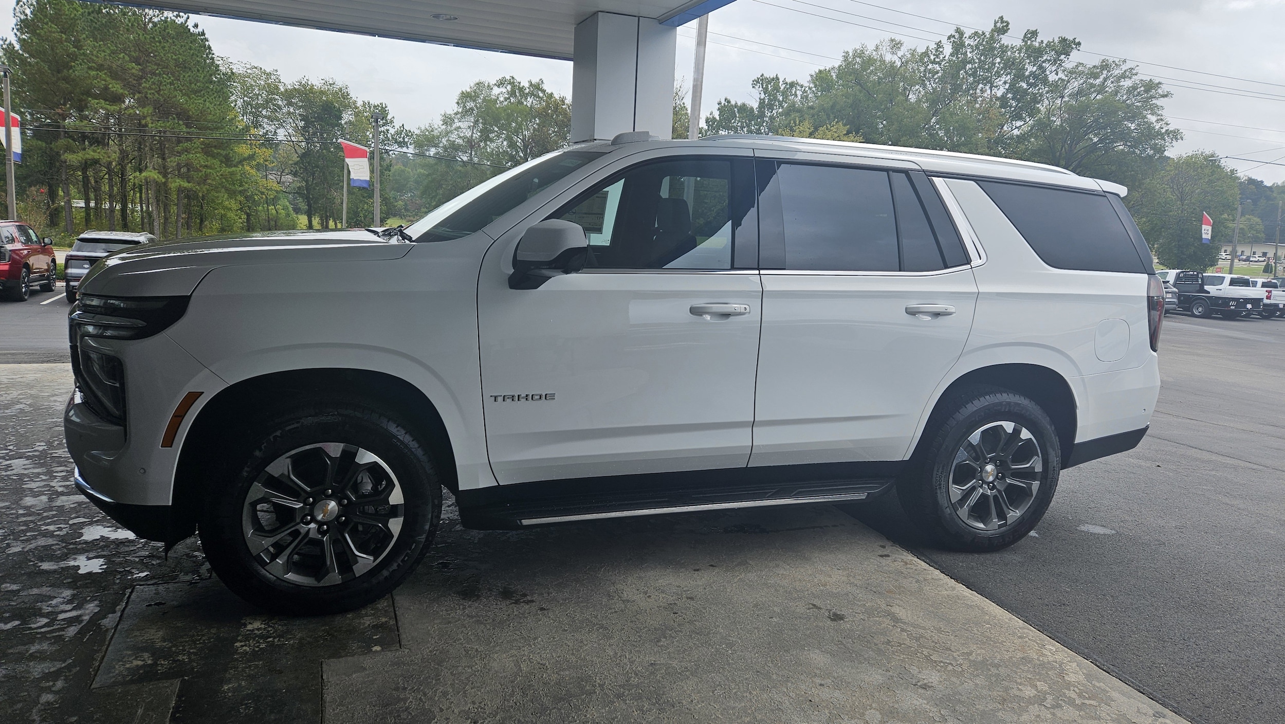 2026 Chevrolet Tahoe LS's photo