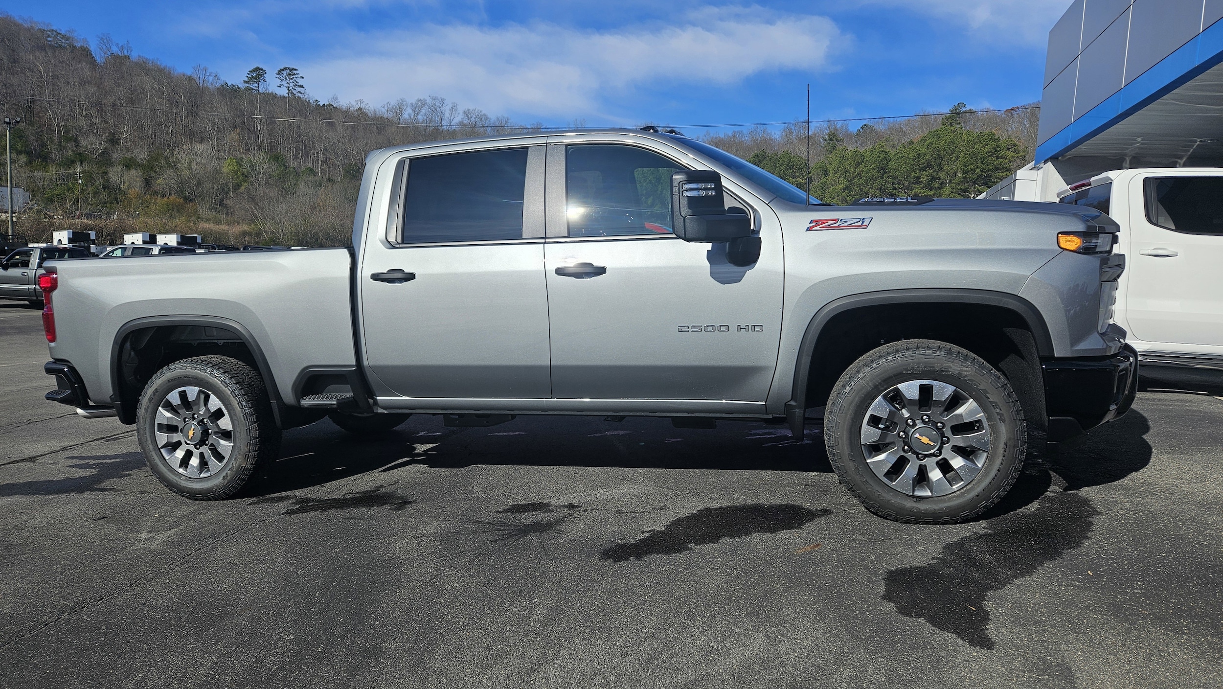 2026 Chevrolet Silverado 2500HD Custom's photo