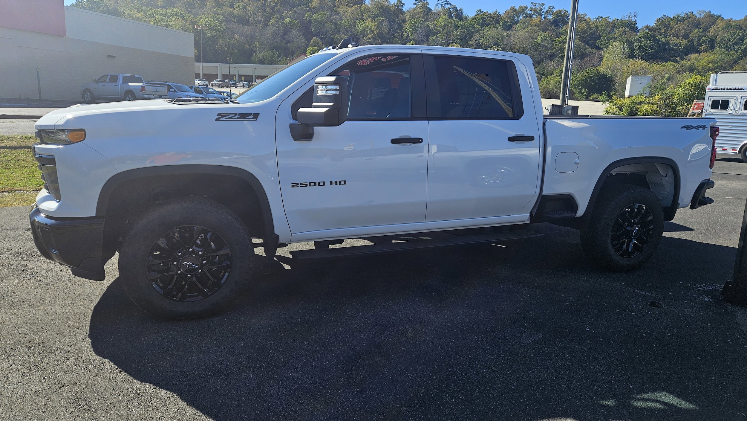 2026 Chevrolet Silverado 2500HD Custom's photo