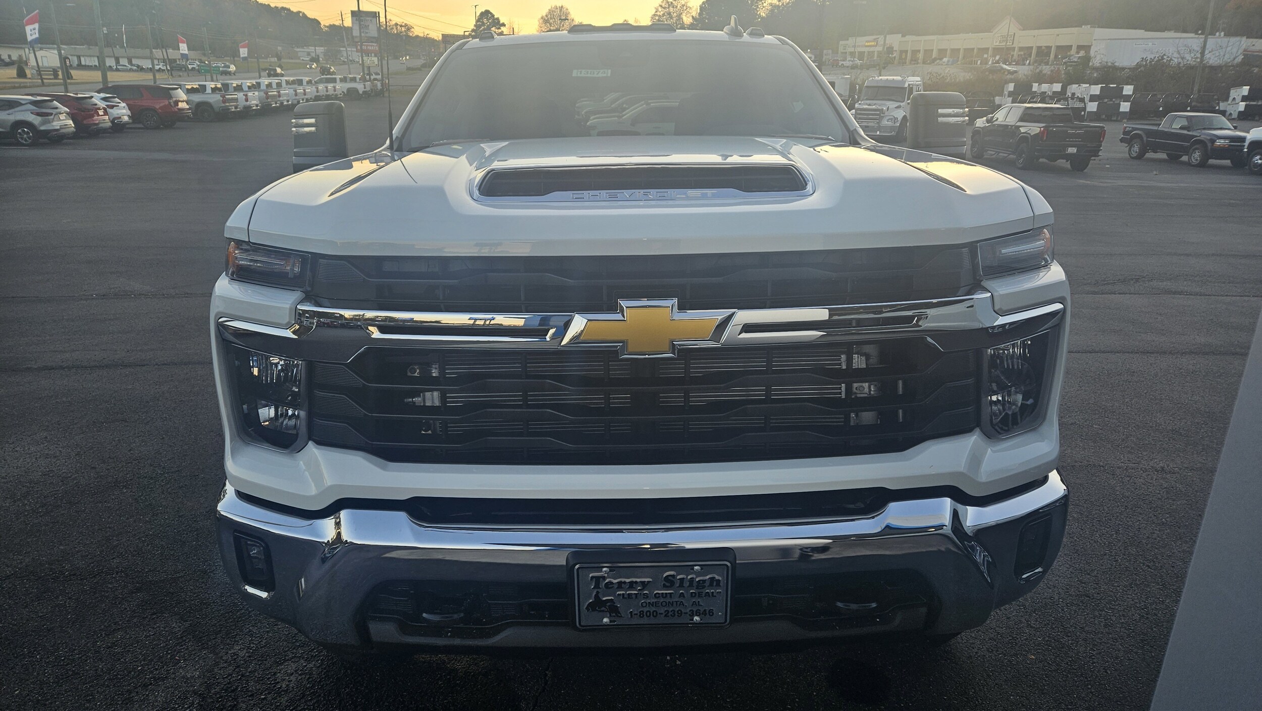 2026 Chevrolet Silverado 3500HD LT photo 2
