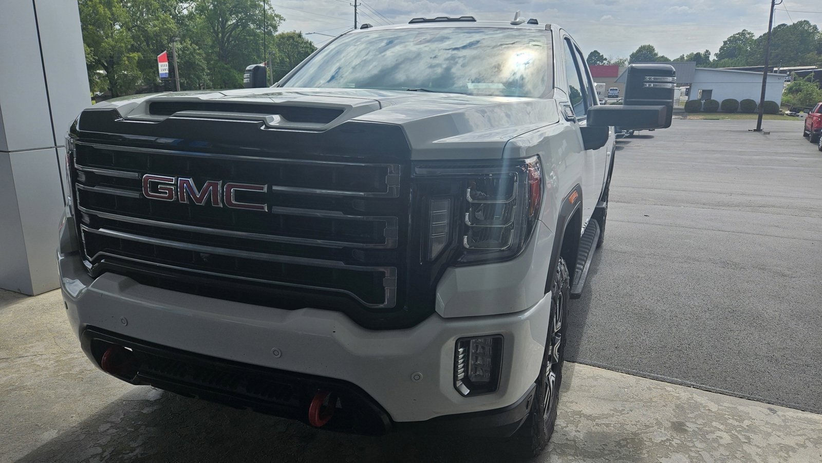 Used 2022 GMC Sierra 2500HD AT4 with VIN 1GT49PEY8NF336627 for sale in Oneonta, AL