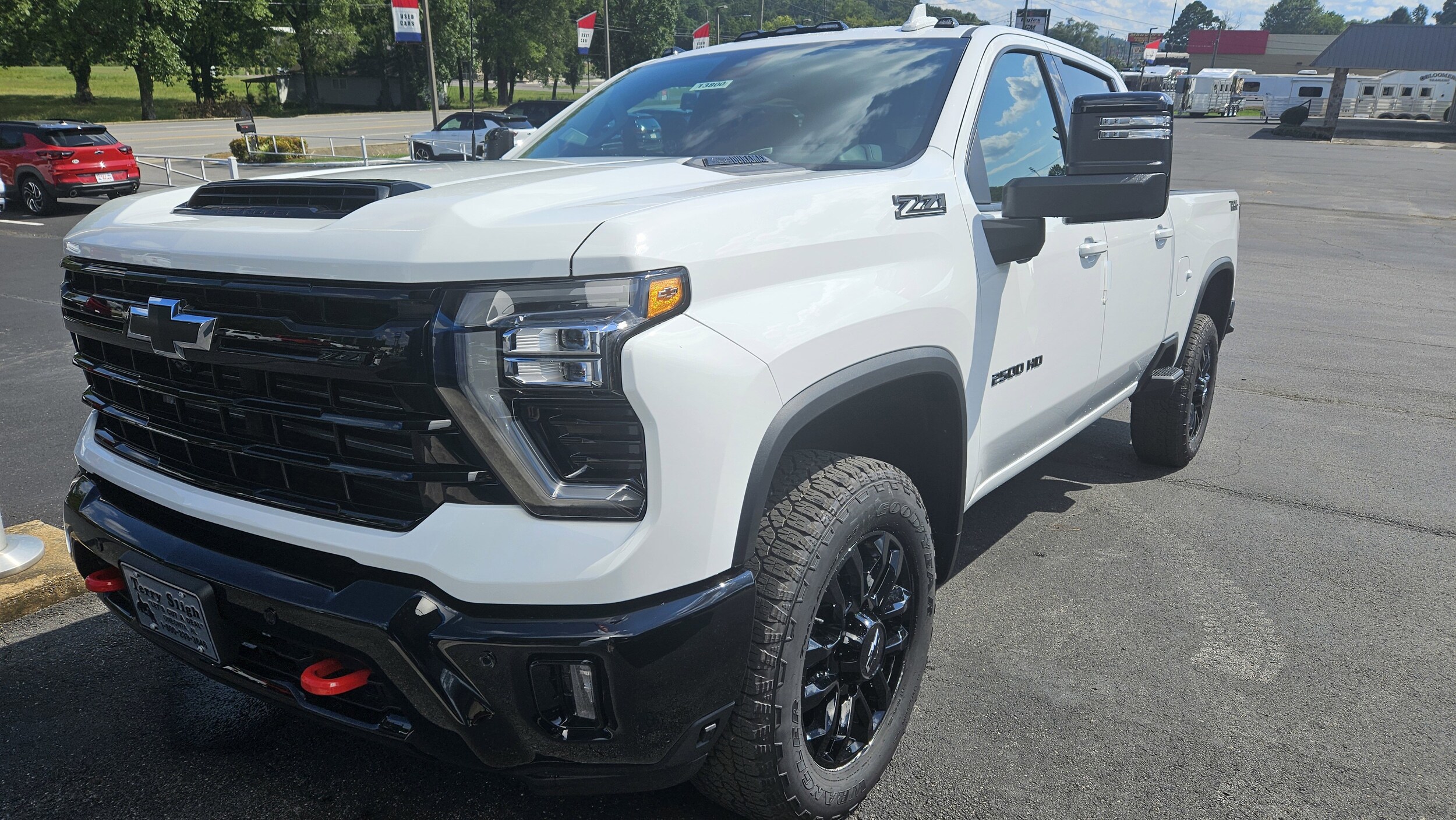 2025 Chevrolet Silverado 2500HD LTZ photo 4