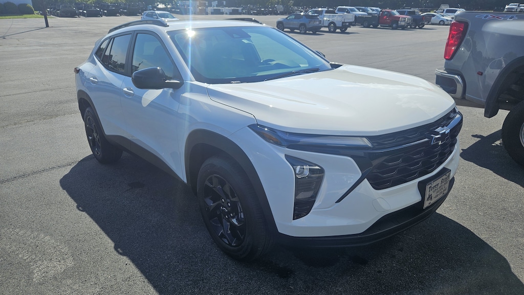 New 2026 Chevrolet Trax LT SUV