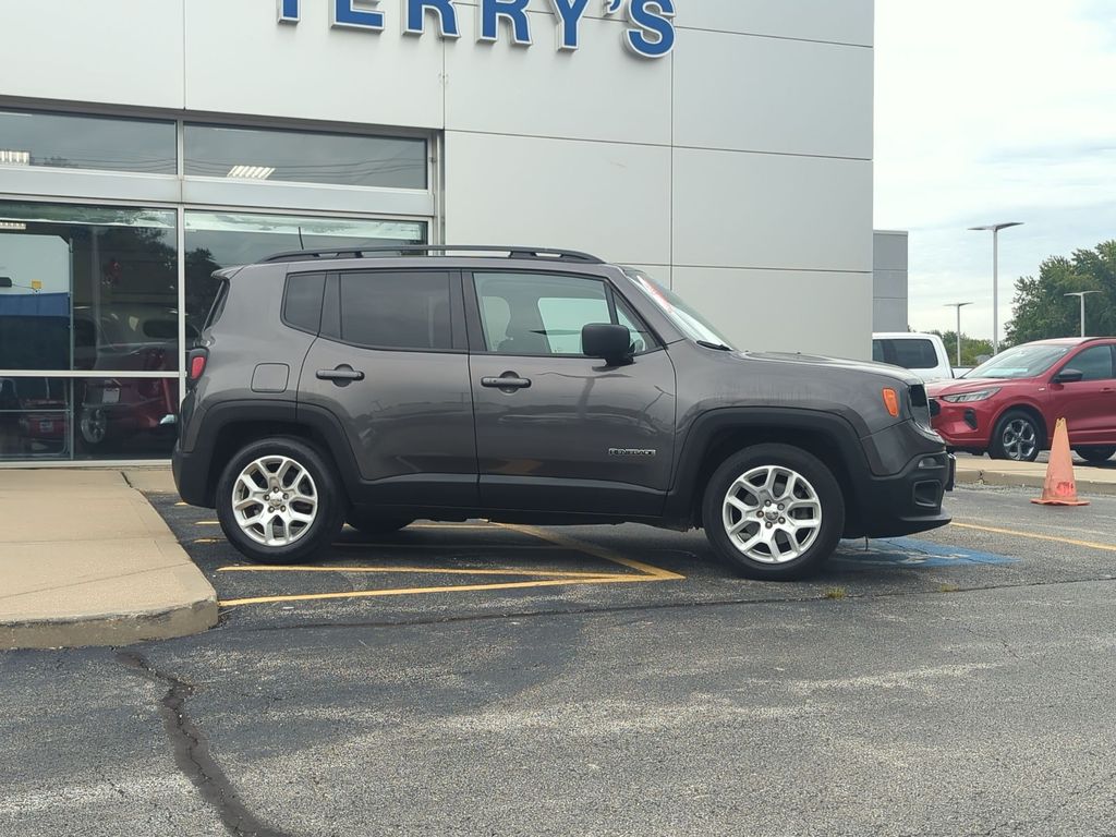 Used 2018 Jeep Renegade Latitude with VIN ZACCJABB2JPH58495 for sale in Peotone, IL
